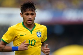 bet365投注 -梅西巅峰对决，萨拉赫与40激战切尔西分钟，比分优势明显胜负难料！