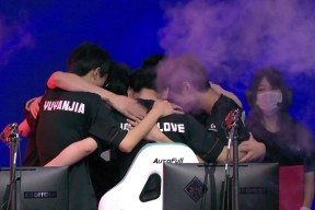 bet365平台体育 -Faker爆冷击败FPX，势不可挡引爆全场！的简单介绍